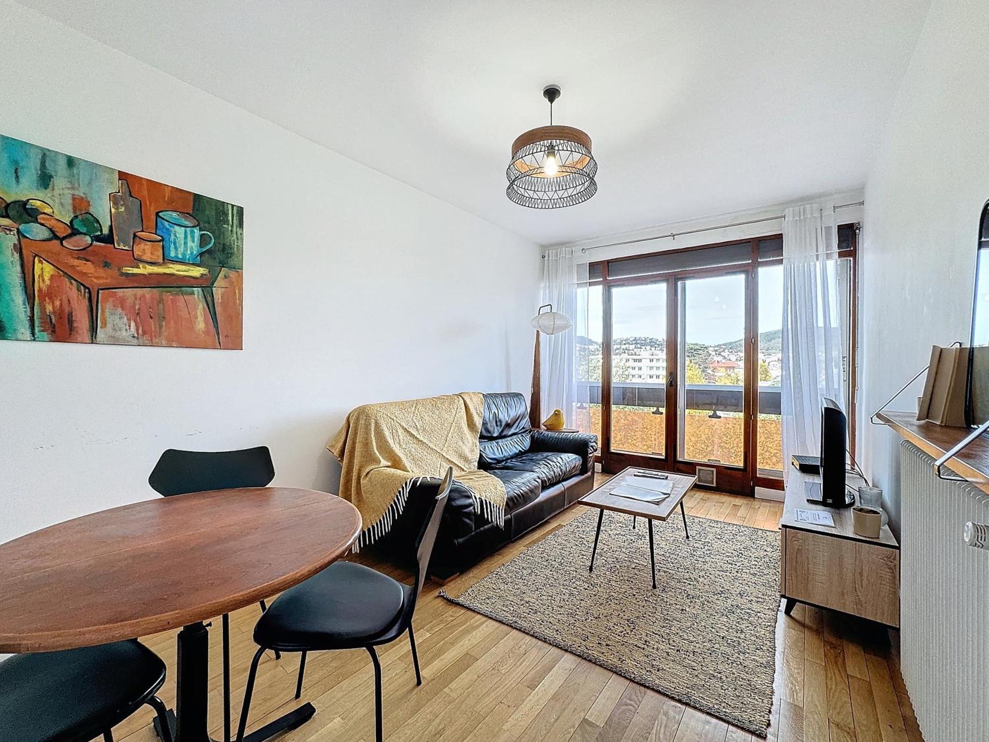 La Lassolas - Charmant T2 Avec Balcon Et Garage Chamalières Exterior foto