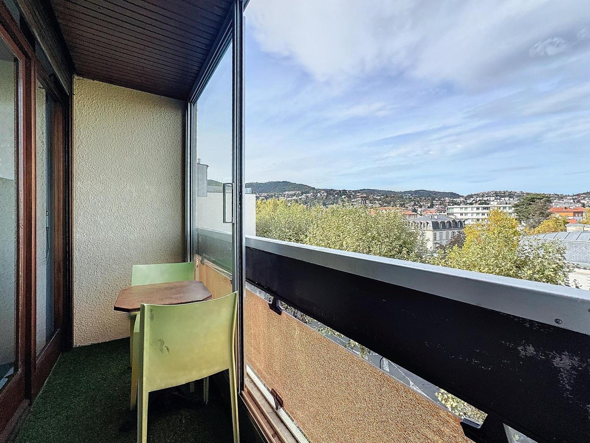La Lassolas - Charmant T2 Avec Balcon Et Garage Chamalières Exterior foto